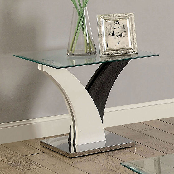 Modern end table w/ glass top