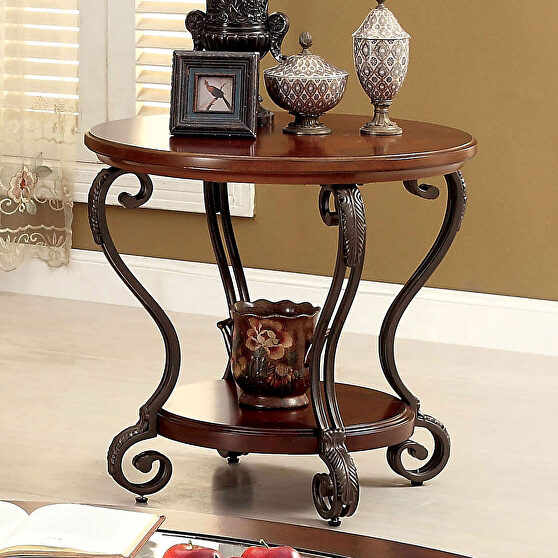 Traditional classic round end table w/ glass insert