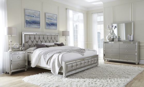Gray/mirrored casual style king bed