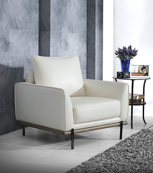 White leather gel low profile contemporary chair