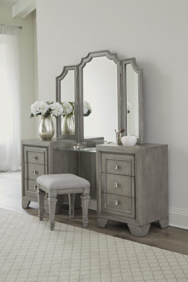Driftwood gray finish vanity dresser with mirror