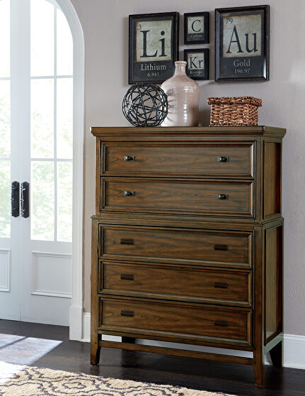 Brown cherry finish classic styling chest