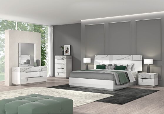 Premium contemporary bedroom in sleek style