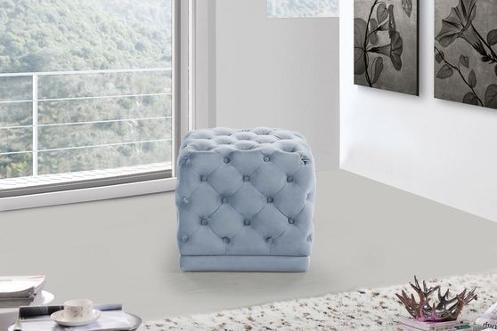 Blue square stool / ottoman in velvet fabric