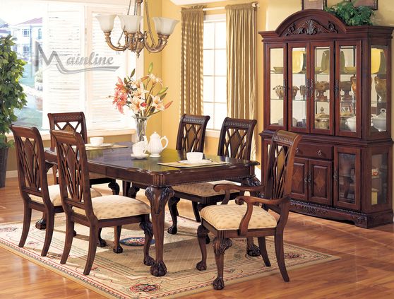 Classical dining table in rich cherry wood