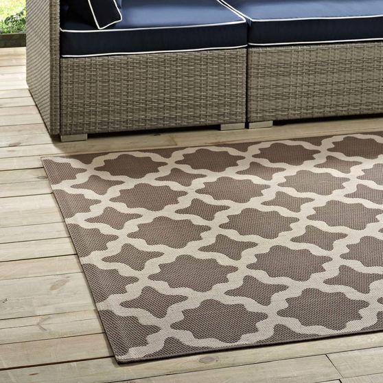 Indoor/outdoor moroccan trellis 8x10 area rug