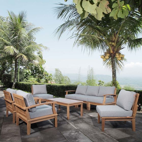8-piece outodoor patio set in natural teak wood