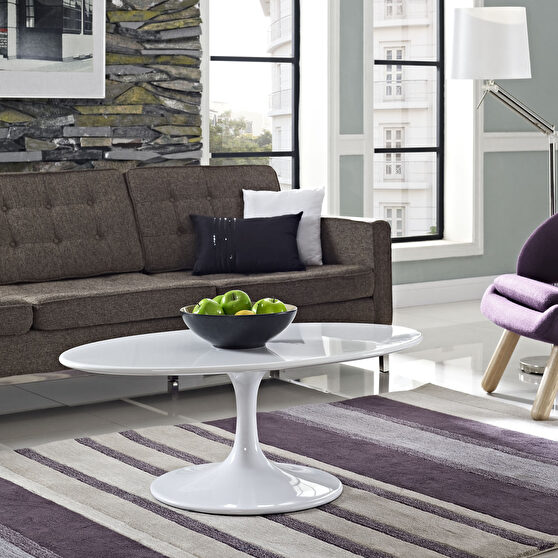 Oval-shaped wood top coffee table in white