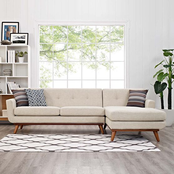 Right-facing sectional sofa in beige