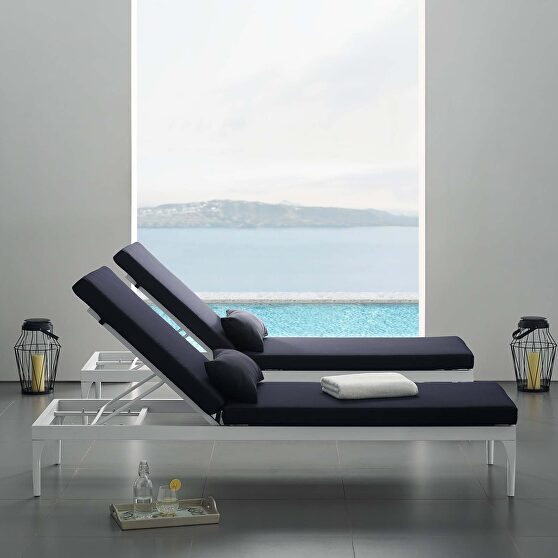 Cushion outdoor patio chaise lounge chair in white/ navy