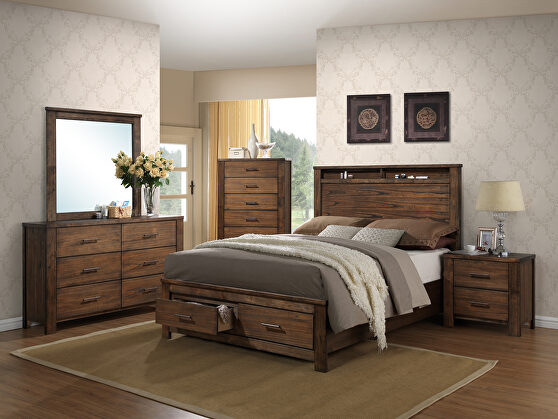 Oak veneer king bed with storage