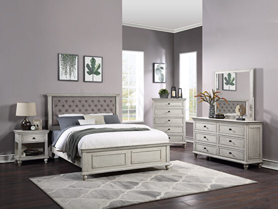 Traditional style tufted bed in ash gray finish