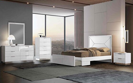 High gloss white queen bed