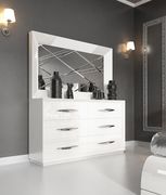 White high-gloss lacquer dresser