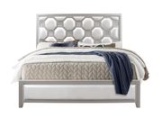 Glitter accents / geometric shape silver/white king size bed