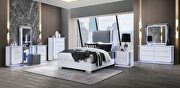 Ylime (Smooth White) Smooth white queen bed in modern style w/ led