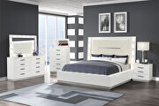 White finish cutting-edge profile queen bed w/led ambient nightlight