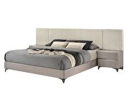 Matte taupe wooden finish modern bed in king size