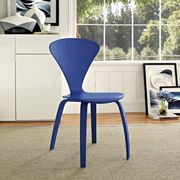 V-shaped back blue casual dining chair main photo