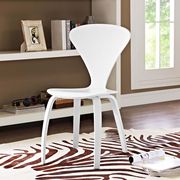V-shaped back white casual dining chair main photo