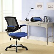 Edge M (Blue) Mesh office chair in blue