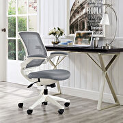 Edge (Gray) White base / mesh quality computer chair