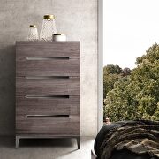 Lacquered Italian modern chest in high-gloss main photo